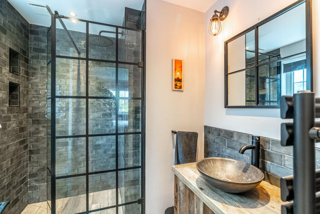 Additional image 11 of Harpenden Road, St. Albans, Hertfordshire, AL3