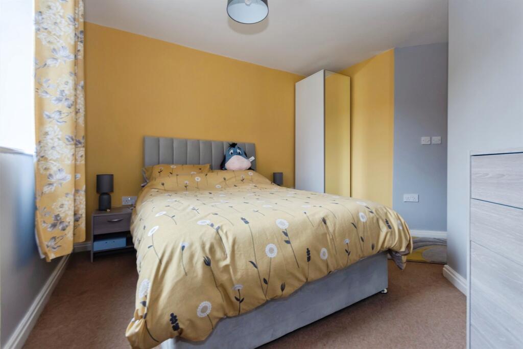 Additional image 8 of Hedgerow Close, Redditch