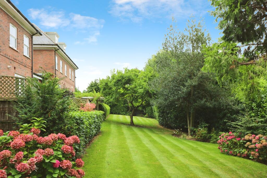 Additional image 2 of Church St, Welwyn, AL6