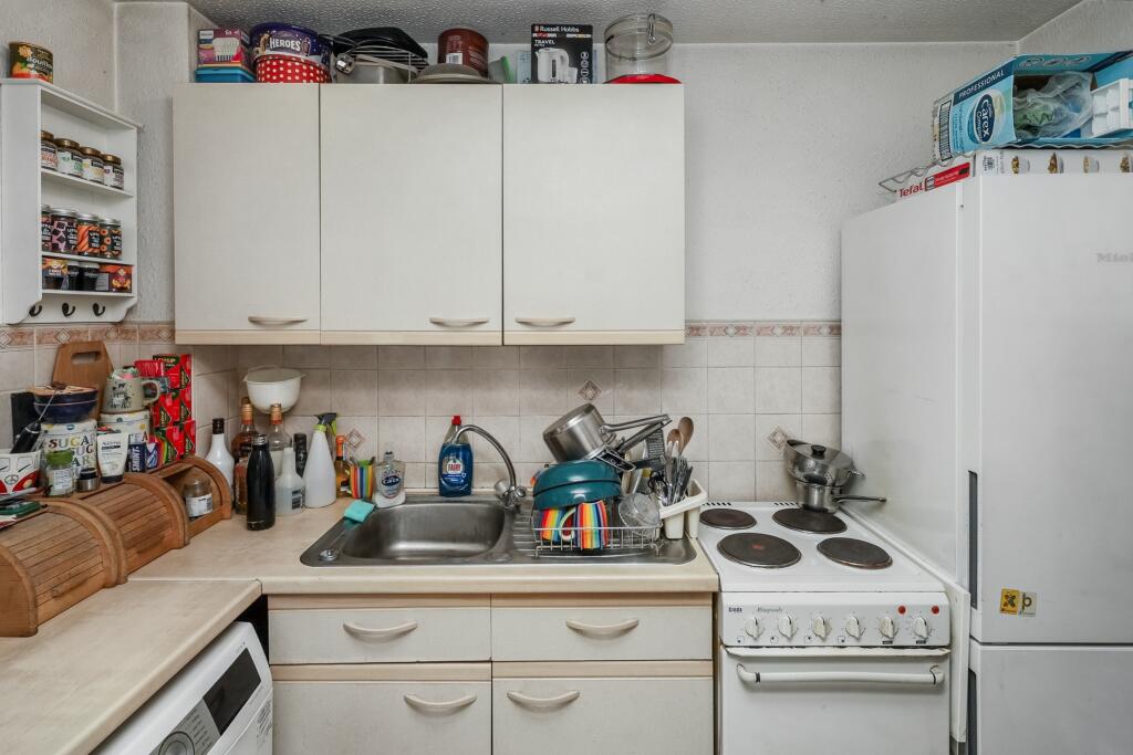 Additional image 11 of 2 Cowslips, Hertfordshire, AL7 2JJ