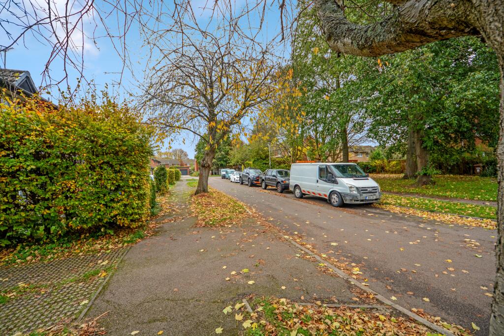 Additional image 5 of 56 Forresters Way, Hertfordshire, AL7 2HZ