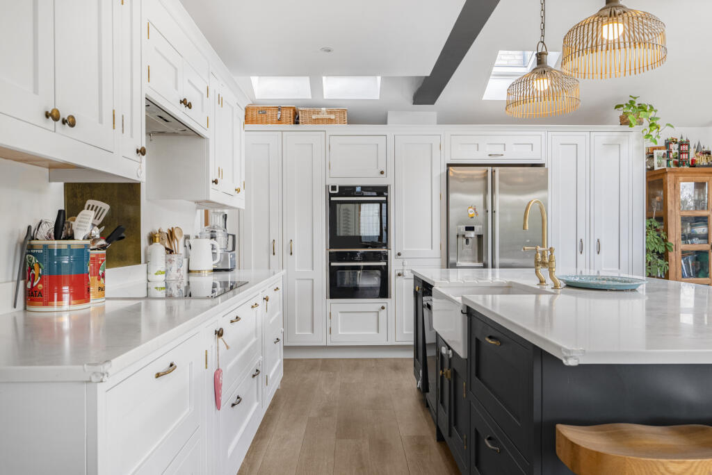 Additional image 9 of Bloomfield Road, Harpenden, Hertfordshire, AL5