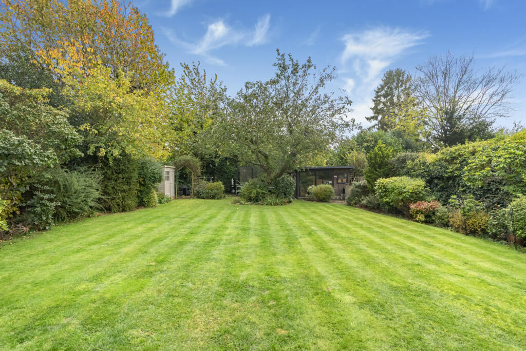 Additional image 22 of Bloomfield Road, Harpenden, Hertfordshire, AL5