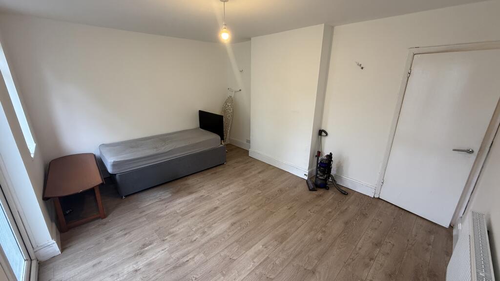 Additional image 6 of The Hurst, Kings Heath, B14