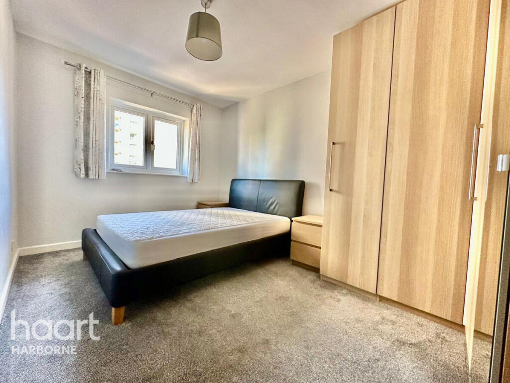 Property image for Queens Court, City Centre