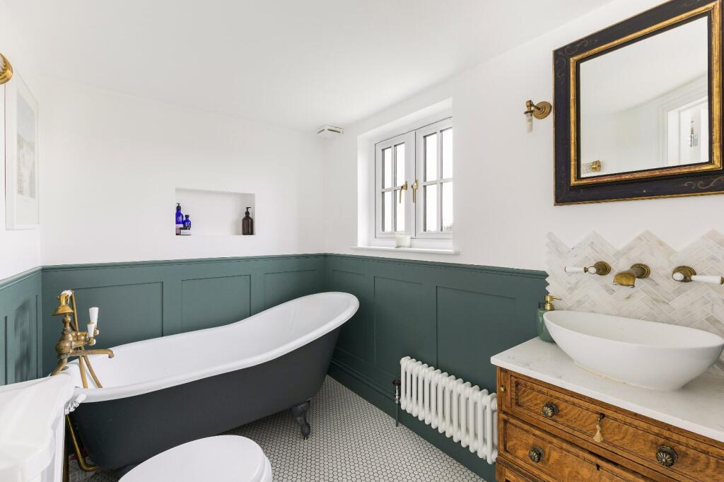 Additional image 11 of Barnfield Road, Harpenden, Hertfordshire