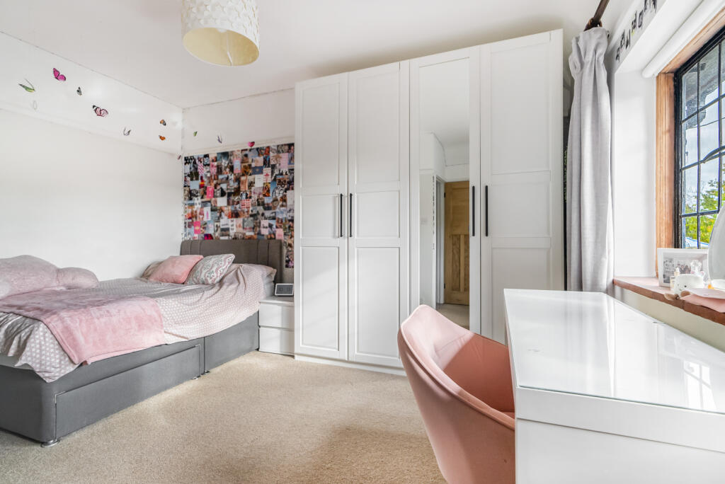 Additional image 18 of Bloomfield Road, Harpenden, Hertfordshire, AL5