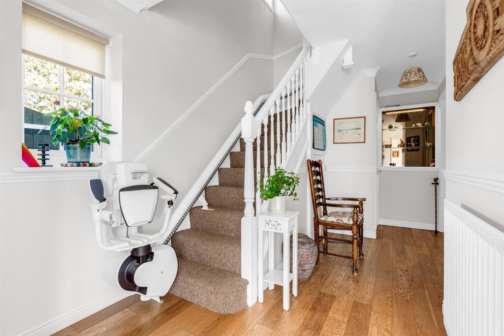 Additional image 4 of Welwyn Hall Gardens, Welwyn