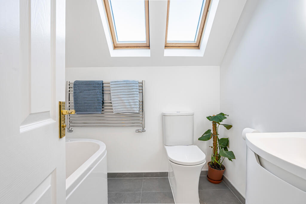 Additional image 15 of Crabtree Lane, Harpenden, Hertfordshire, AL5