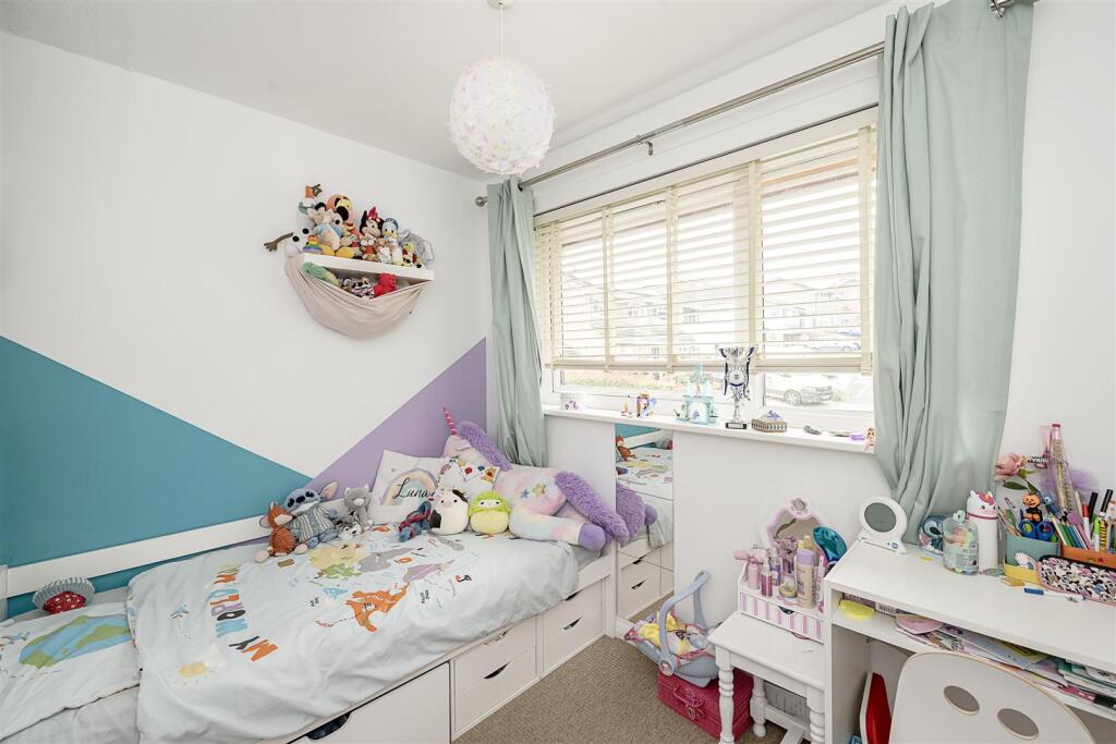 Additional image 6 of Barrons Row, Harpenden