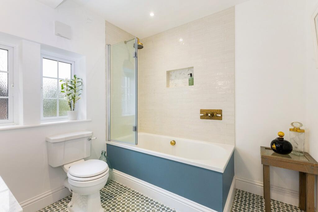 Additional image 13 of Barnfield Road, Harpenden, Hertfordshire