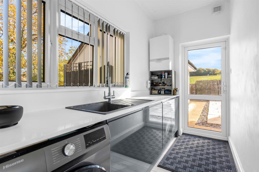 Additional image 8 of The Avenue, Welwyn