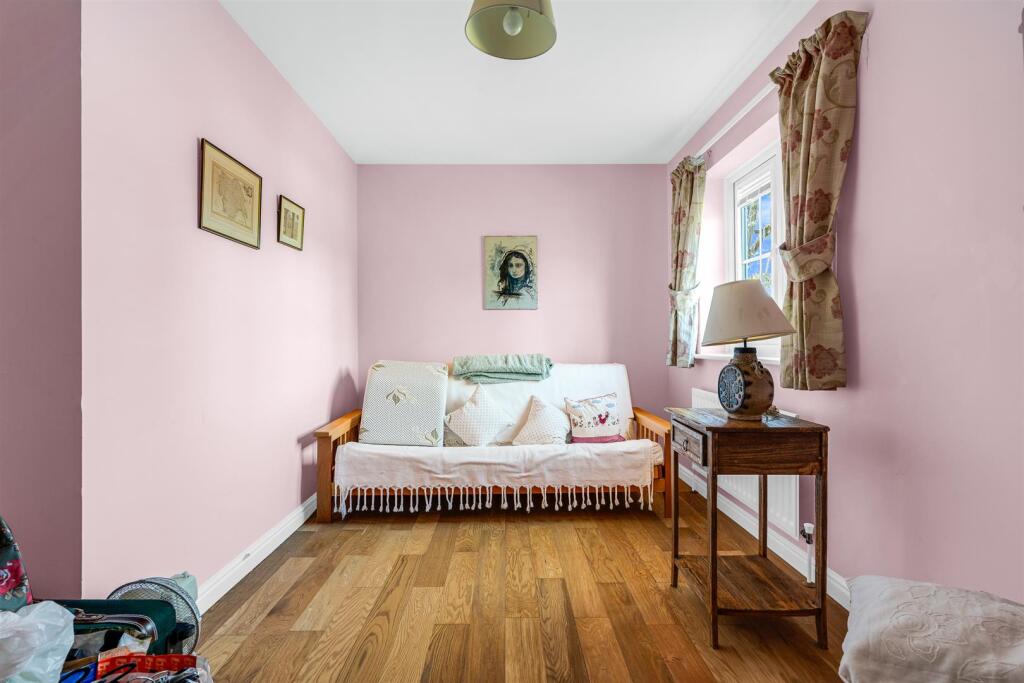 Additional image 16 of Welwyn Hall Gardens, Welwyn