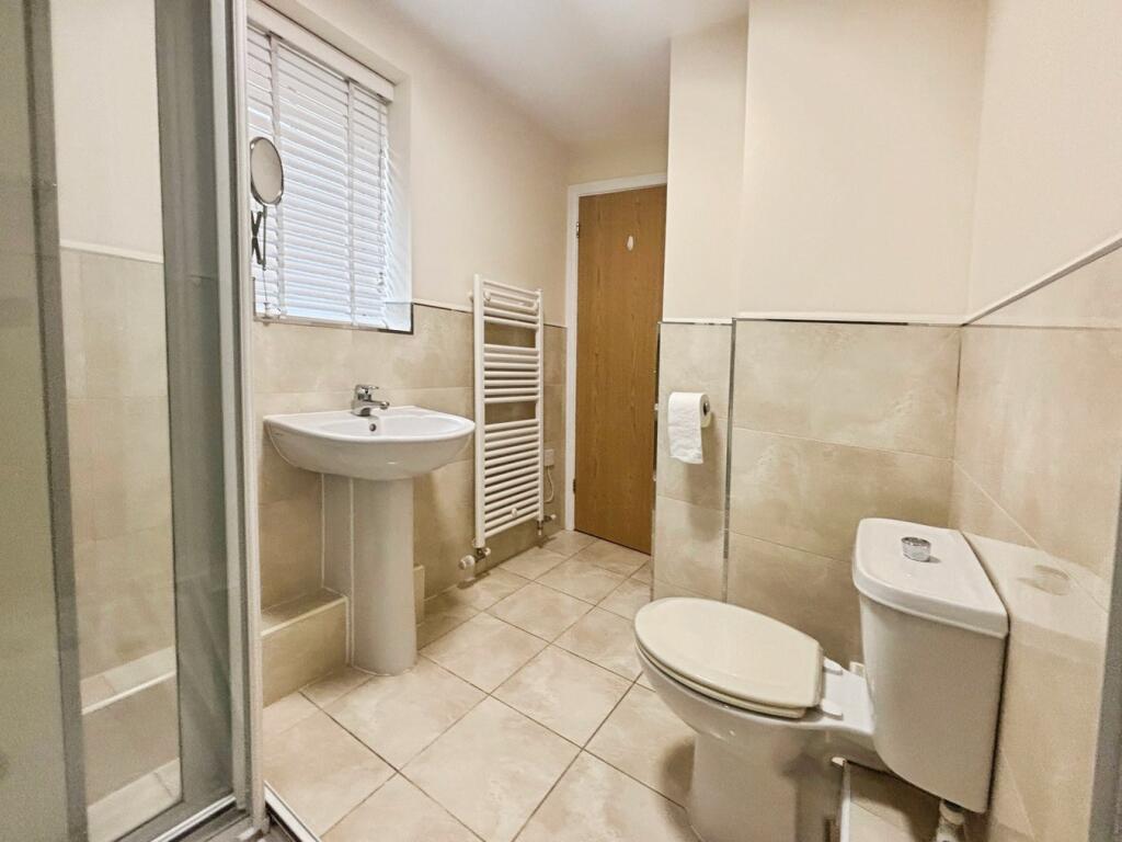 Additional image 9 of Great North Road, Hatfield, AL9