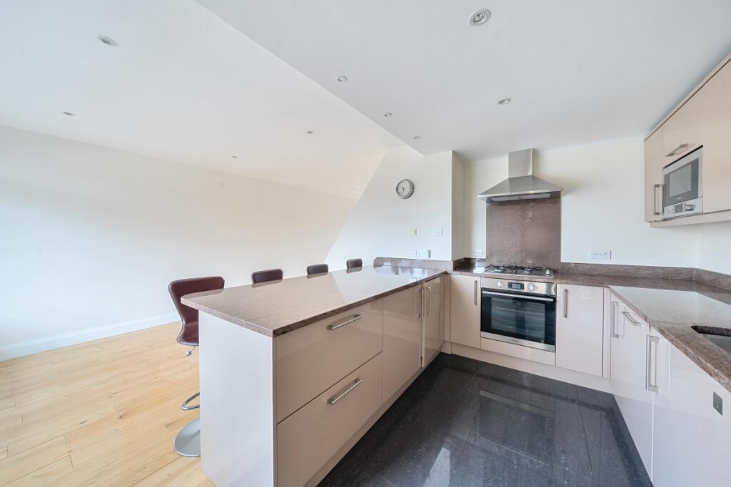 Additional image 4 of Church Green Row Church Green AL5