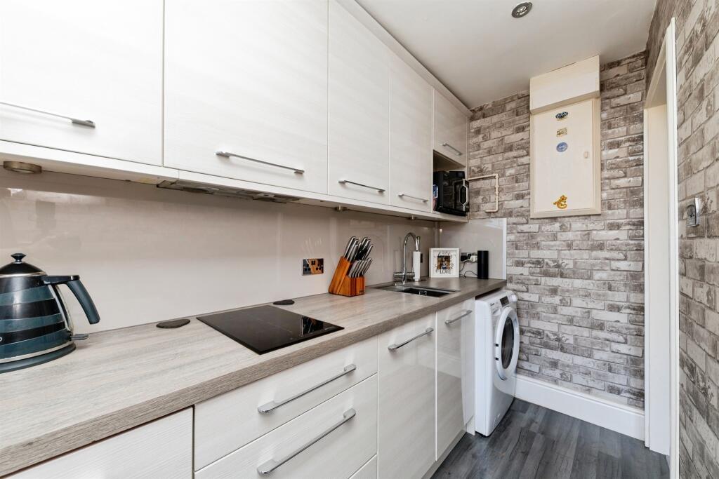 Additional image 8 of Cole Green Lane, Welwyn Garden City