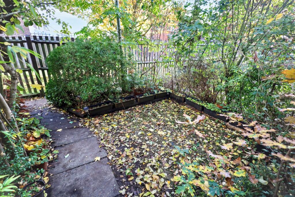 Additional image 4 of 2 Cowslips, Hertfordshire, AL7 2JJ