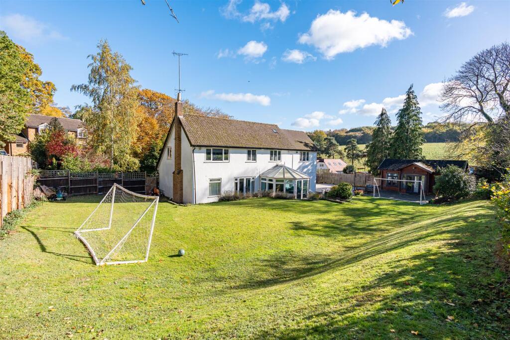 Additional image 27 of The Avenue, Welwyn