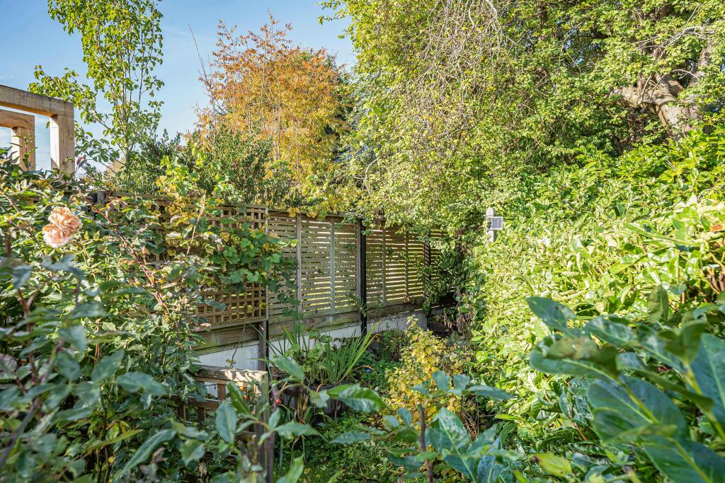 Additional image 21 of Crabtree Lane, Harpenden, Hertfordshire, AL5