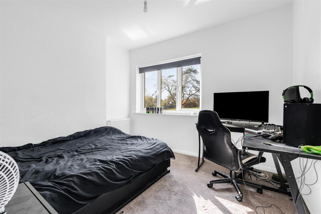 Additional image 24 of The Avenue, Welwyn