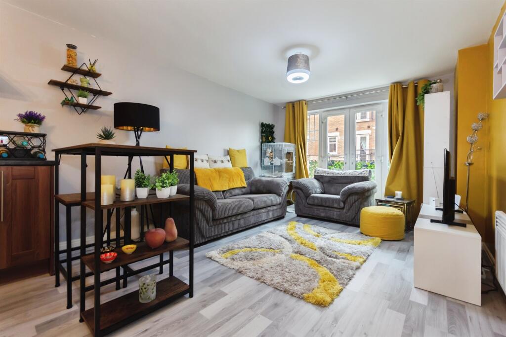 Additional image 3 of Hedgerow Close, Redditch