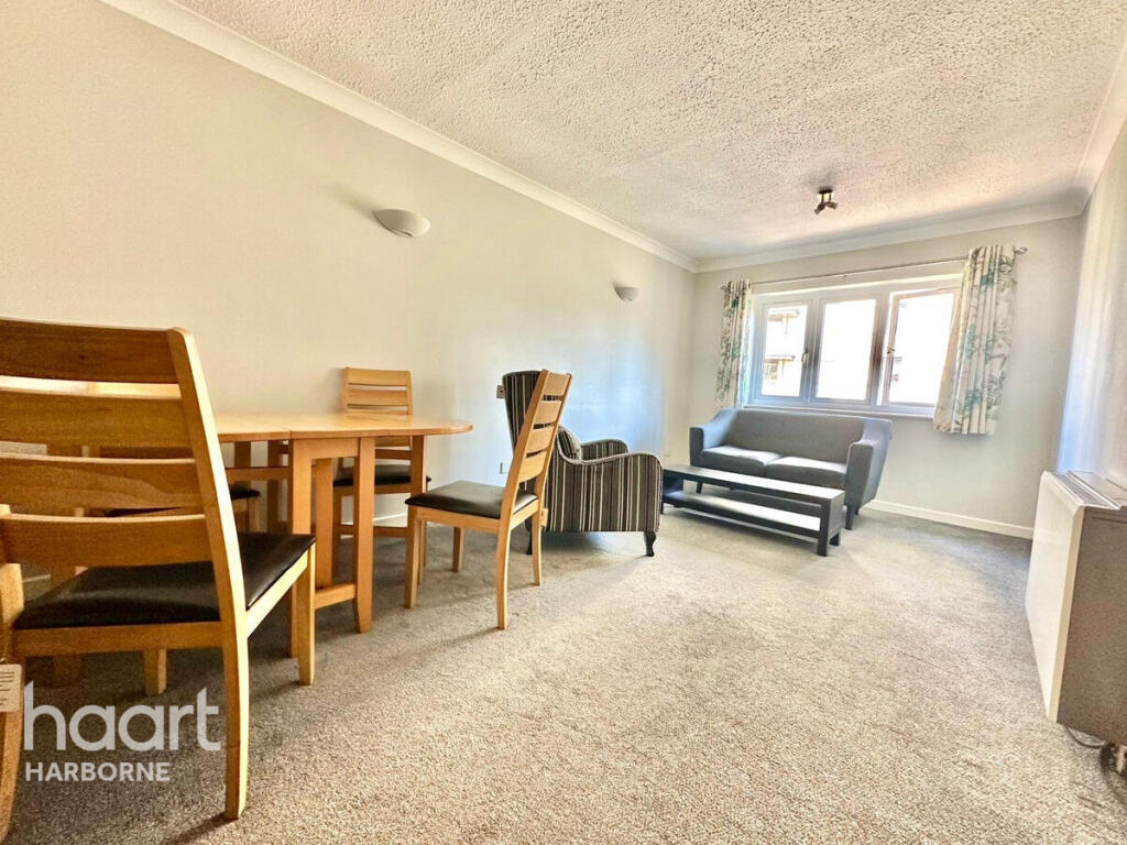 Additional image 9 of Queens Court, City Centre