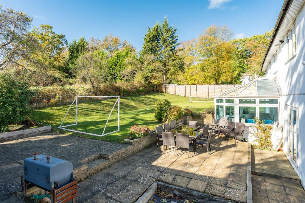 Additional image 29 of The Avenue, Welwyn