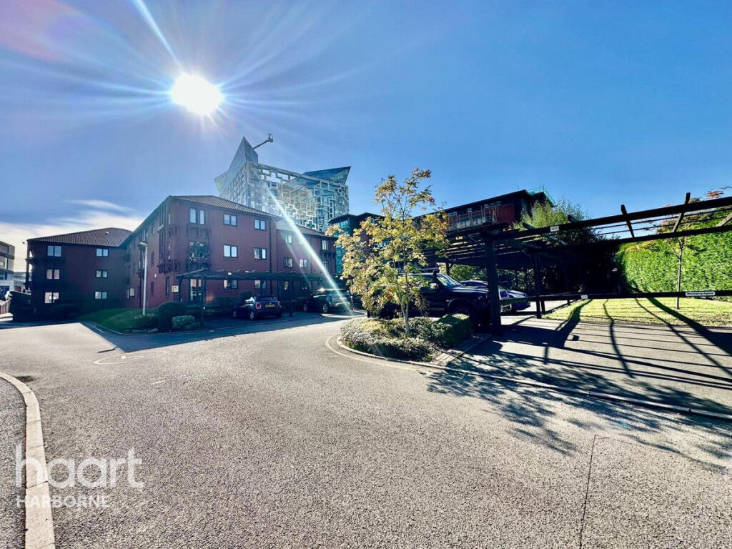 Additional image 7 of Queens Court, City Centre