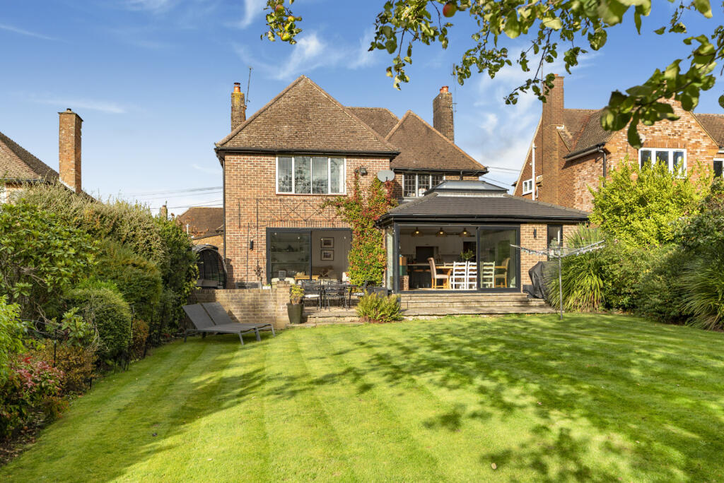 Additional image 4 of Bloomfield Road, Harpenden, Hertfordshire, AL5