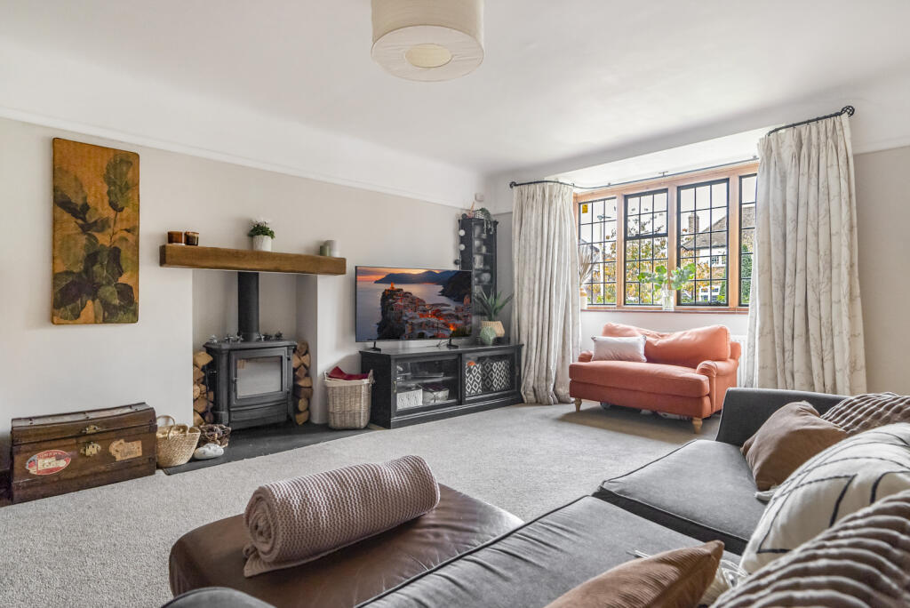 Additional image 28 of Bloomfield Road, Harpenden, Hertfordshire, AL5