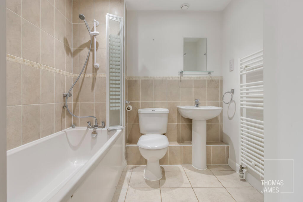 Additional image 13 of Great North Road, Hatfield, AL9