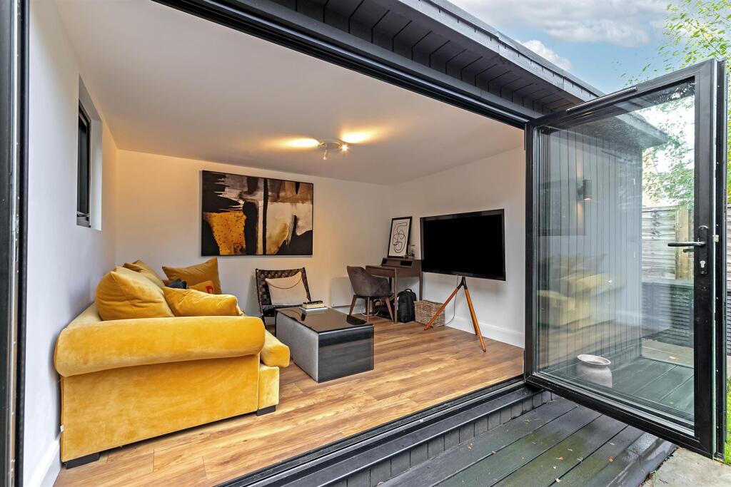 Additional image 16 of High Street, Sandridge, St Albans