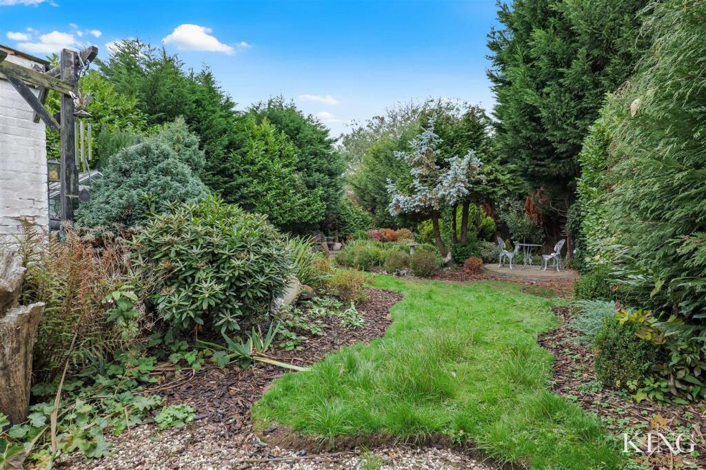 Additional image 17 of Mason Close, Redditch