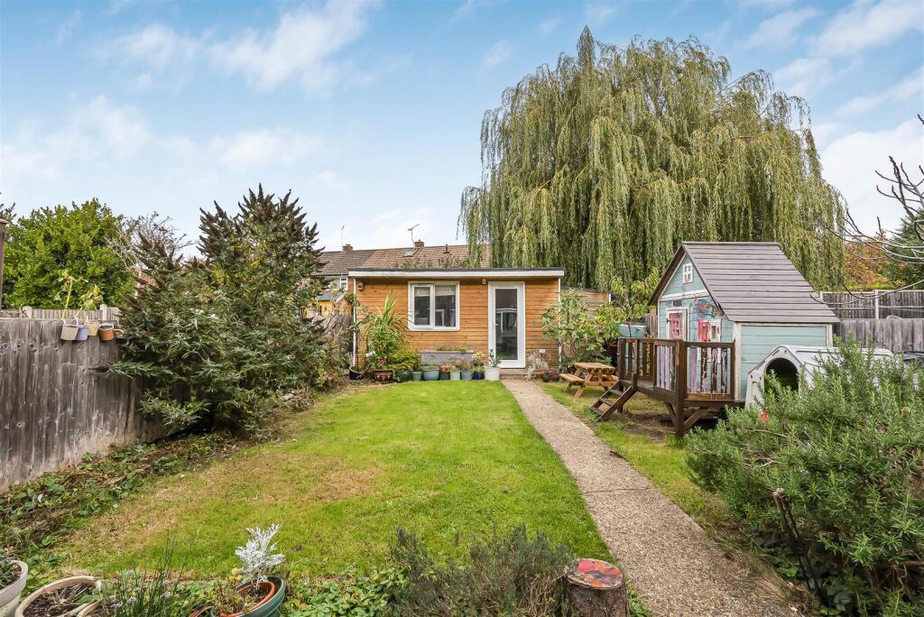 Additional image 12 of Raymonds Plain, Welwyn Garden City