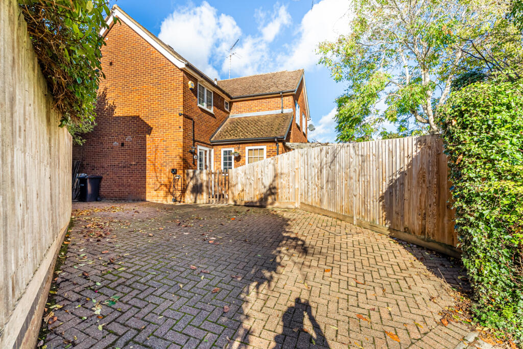 Additional image 18 of Harpenden Road, St. Albans, Hertfordshire, AL3