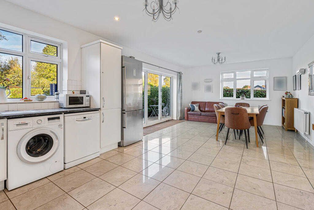 Additional image 7 of Crabtree Lane, Harpenden, Hertfordshire, AL5