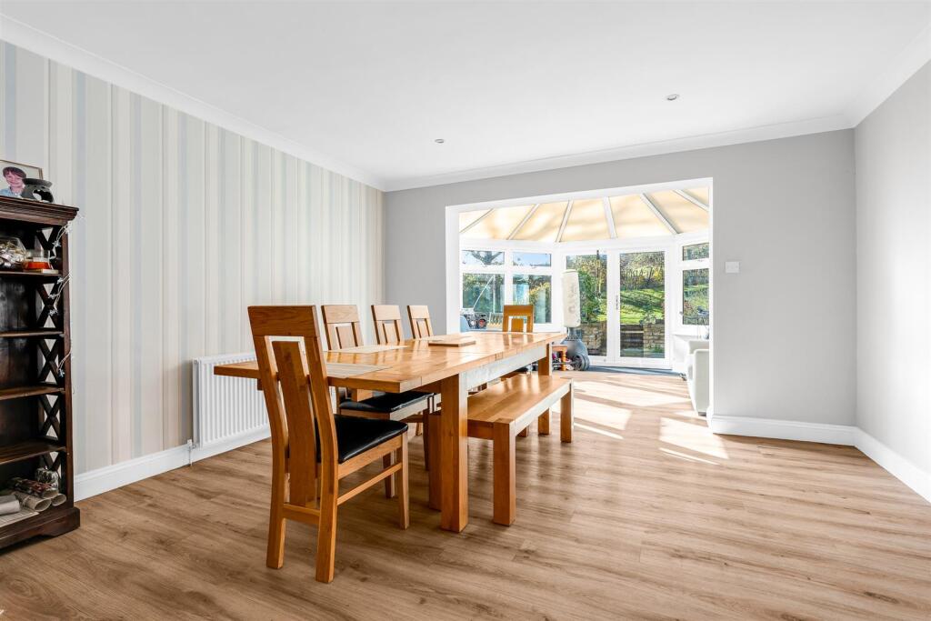 Additional image 11 of The Avenue, Welwyn