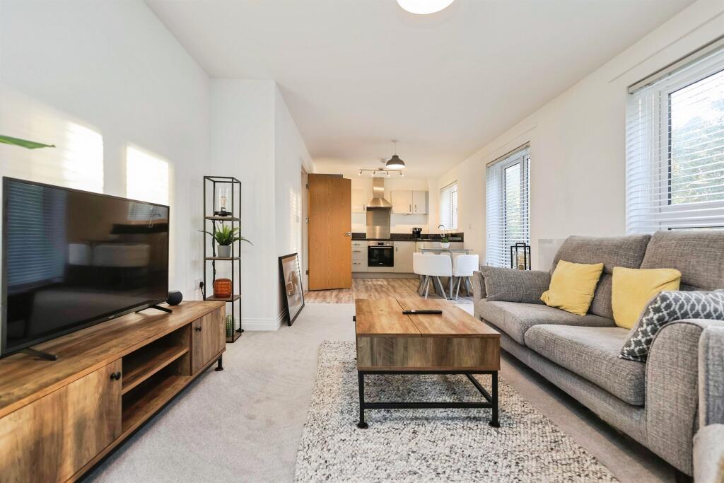 Additional image 5 of 46 New House Farm Drive, Northfield, Birmingham