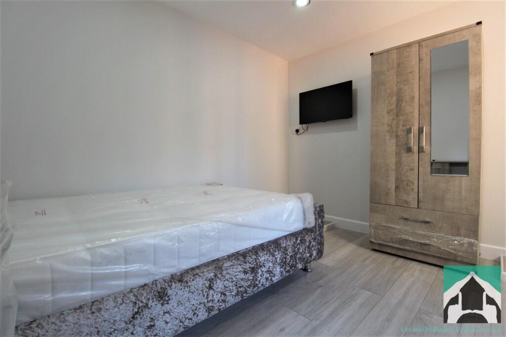 Additional image 9 of Warwards Lane, Birmingham, B29