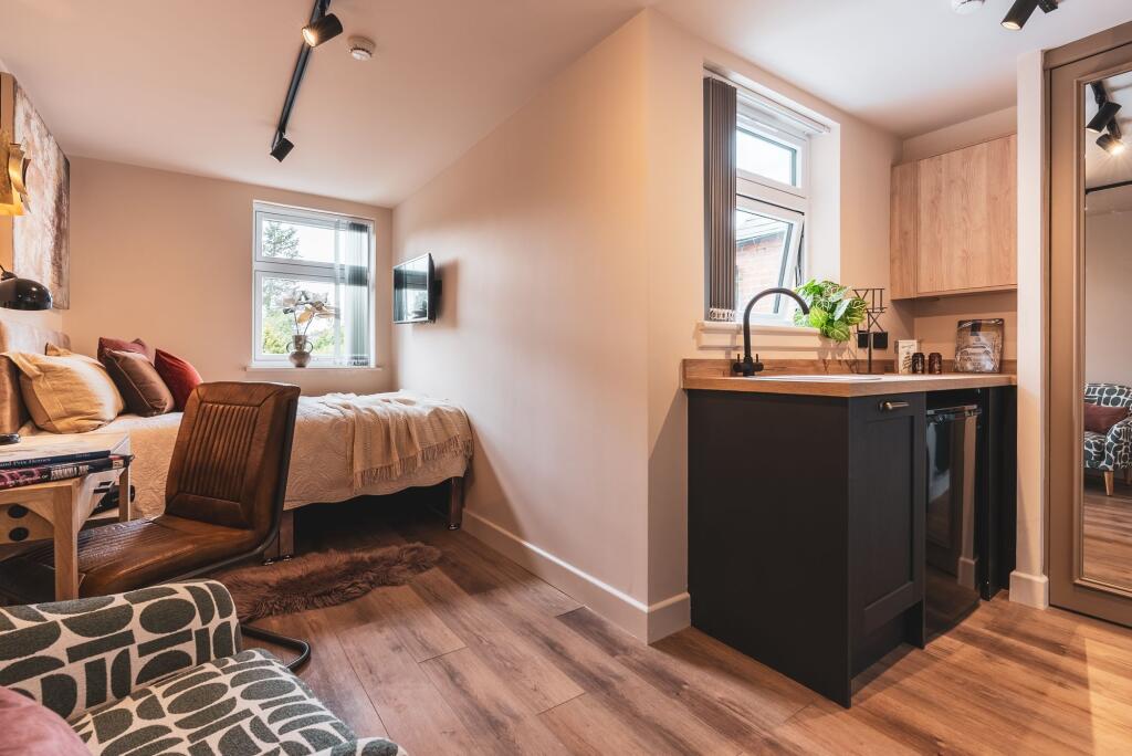 Additional image 7 of Warwards Lane, Birmingham, B29