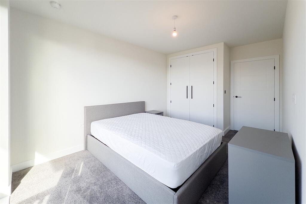 Additional image 8 of Belmont Wharf, Glasswater Locks, B4