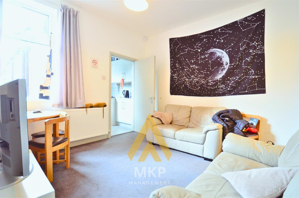 Additional image 3 of Warwards Lane Selly Oak B29 7QR