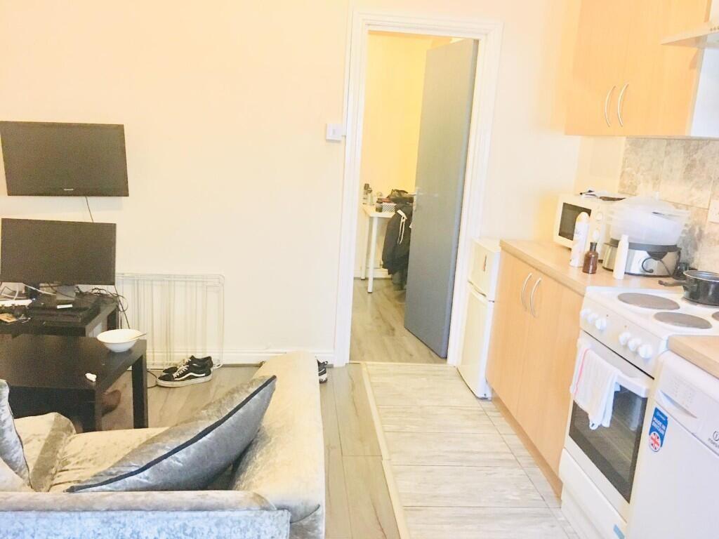 Additional image 4 of Oak Tree Lane, Birmingham, B29