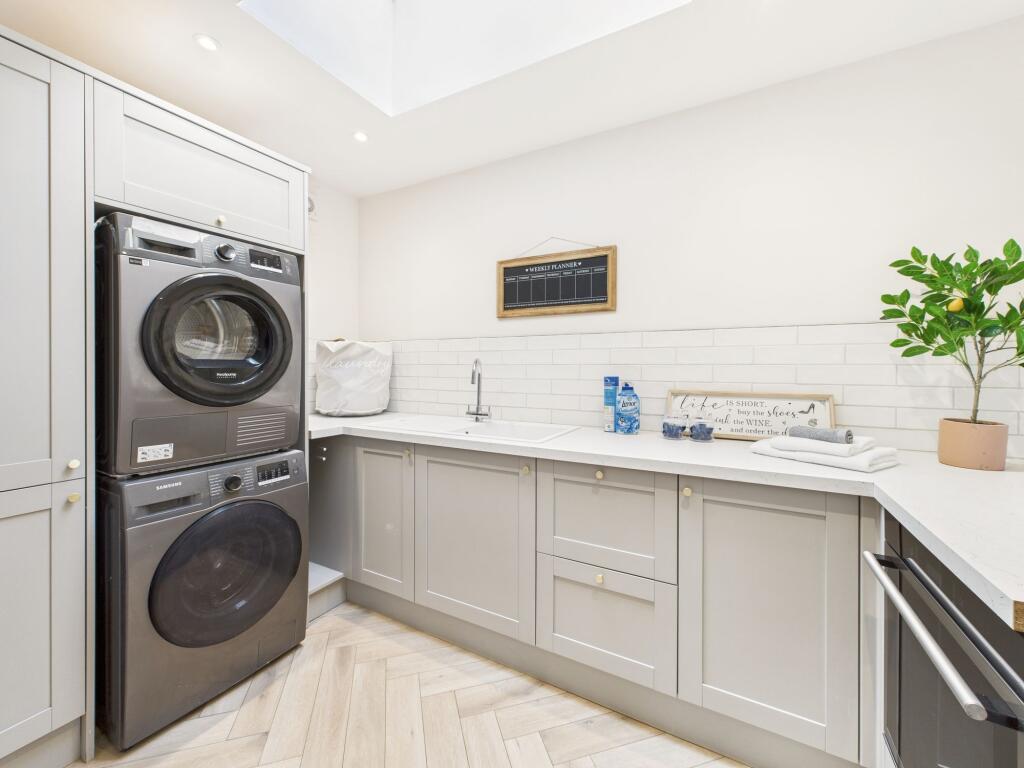 Additional image 8 of Leach Green Lane, Rednal, B45