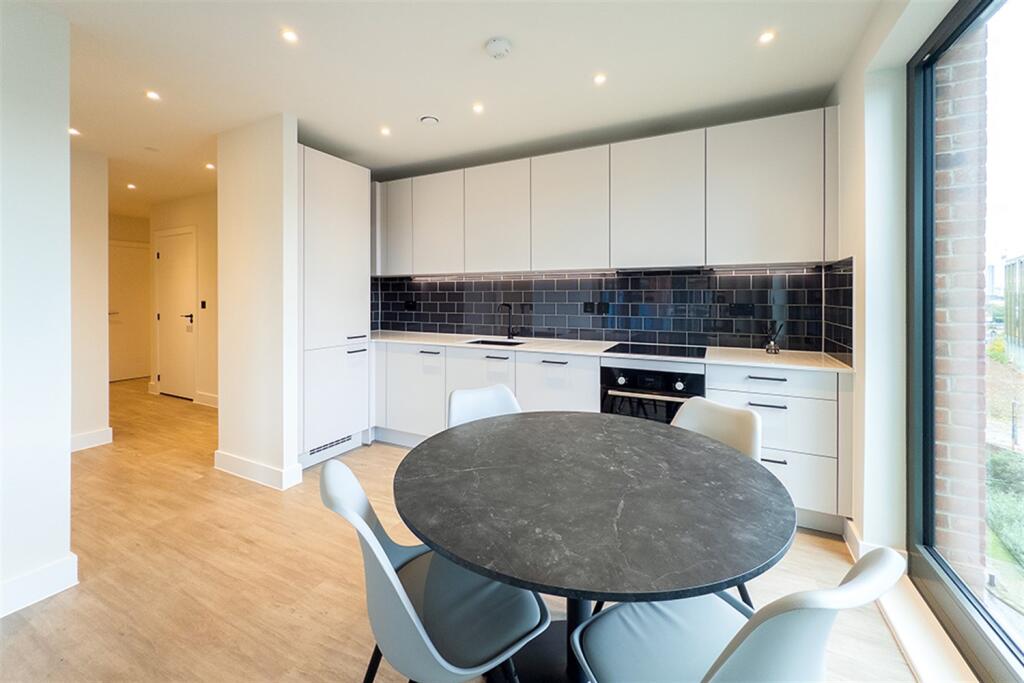 Additional image 15 of Belmont Wharf, Glasswater Lock, B4