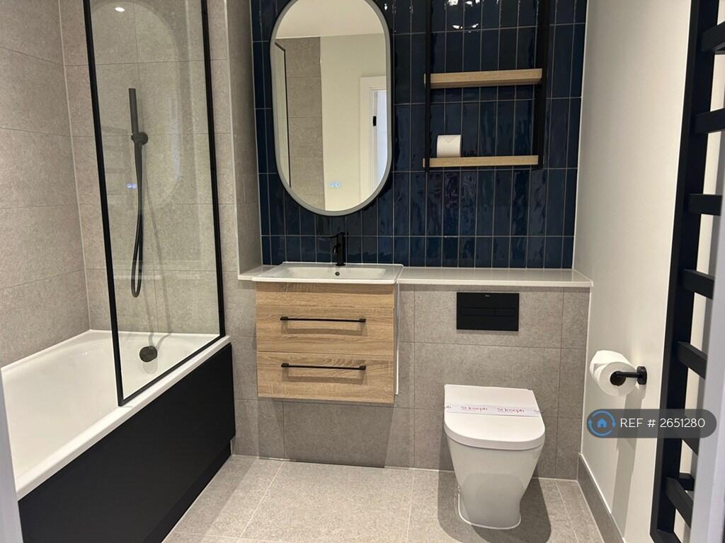 Additional image 9 of Glasswater Locks, Birmingham, B4