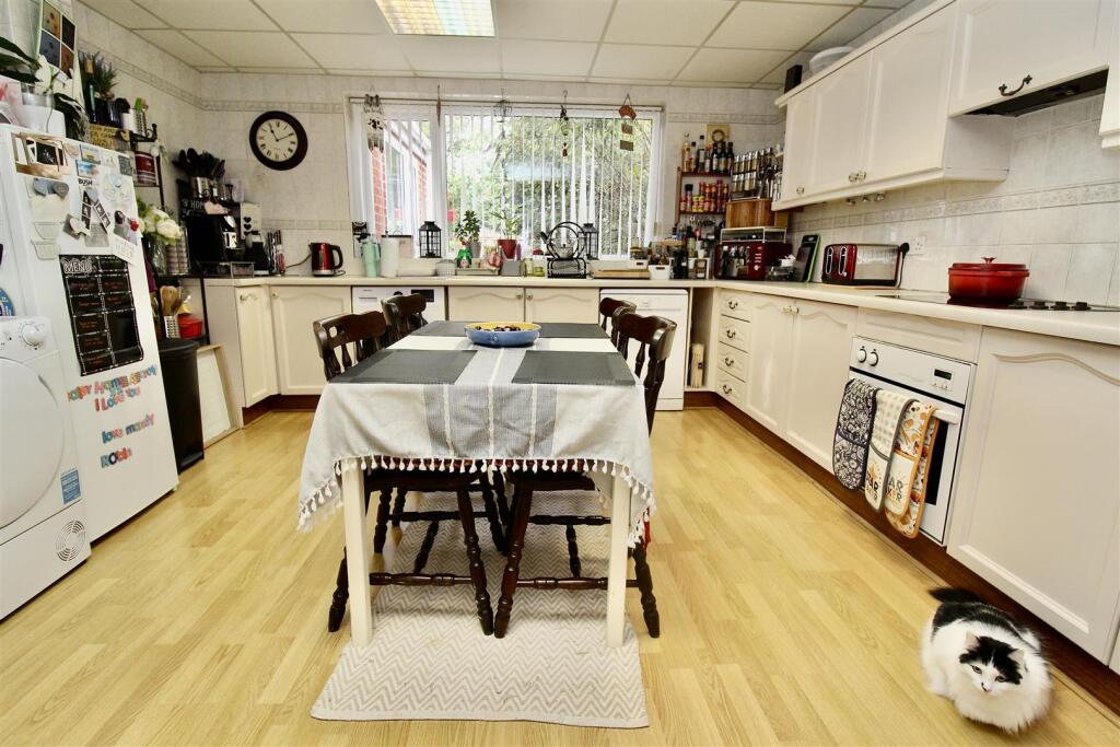 Additional image 5 of Shrewley Crescent, Tile Cross, Birmingham