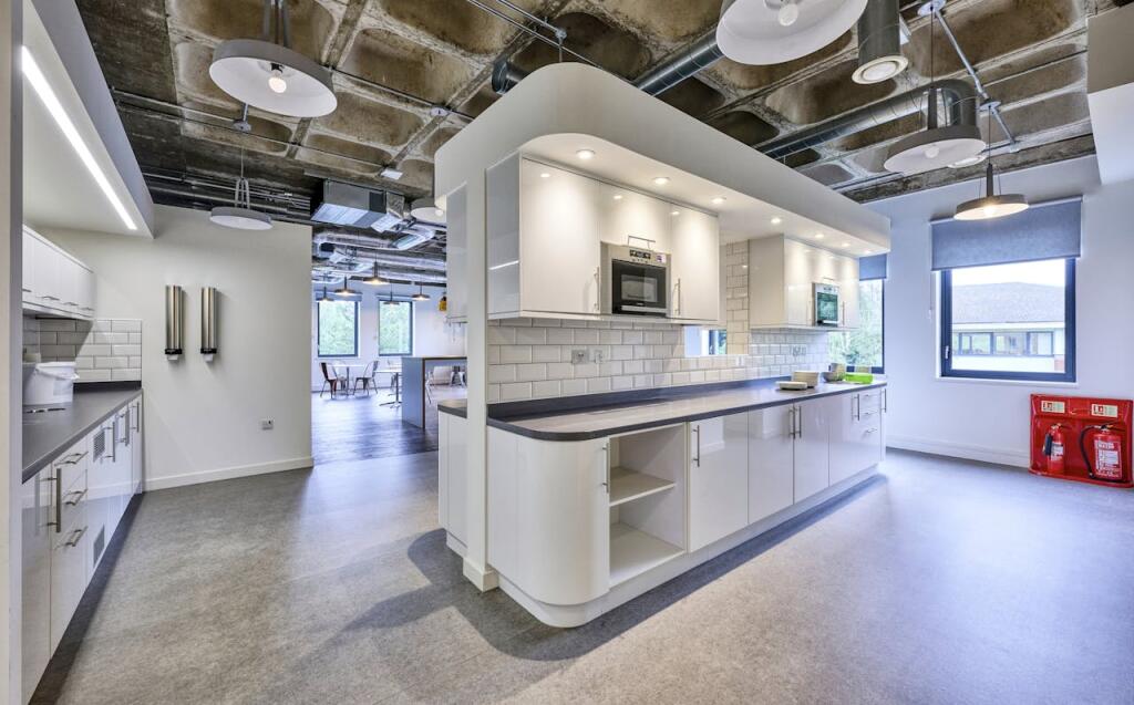 Additional image 10 of 2500 The Crescent, Birmingham Business Park, Solihull, B37 7YE