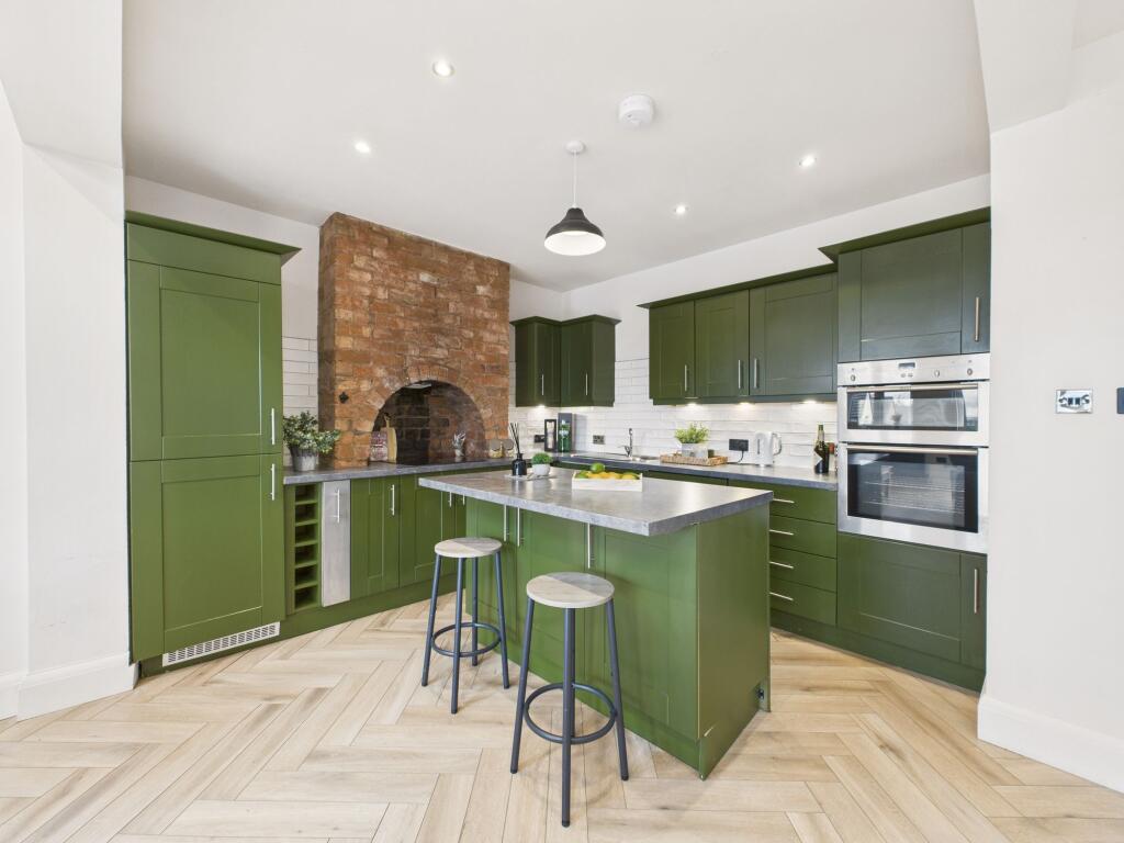 Additional image 21 of Leach Green Lane, Rednal, B45