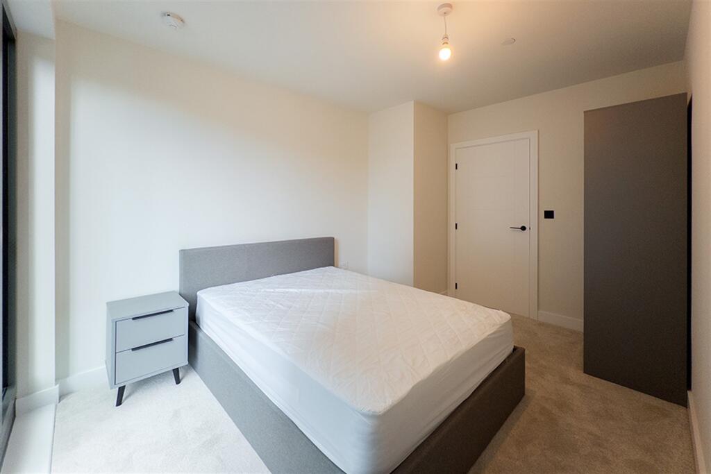 Additional image 9 of Belmont Wharf, Glasswater Lock, B4